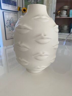 Jonathan Adler White Sculpted Lip Motif Ceramic Vase - Home Accents